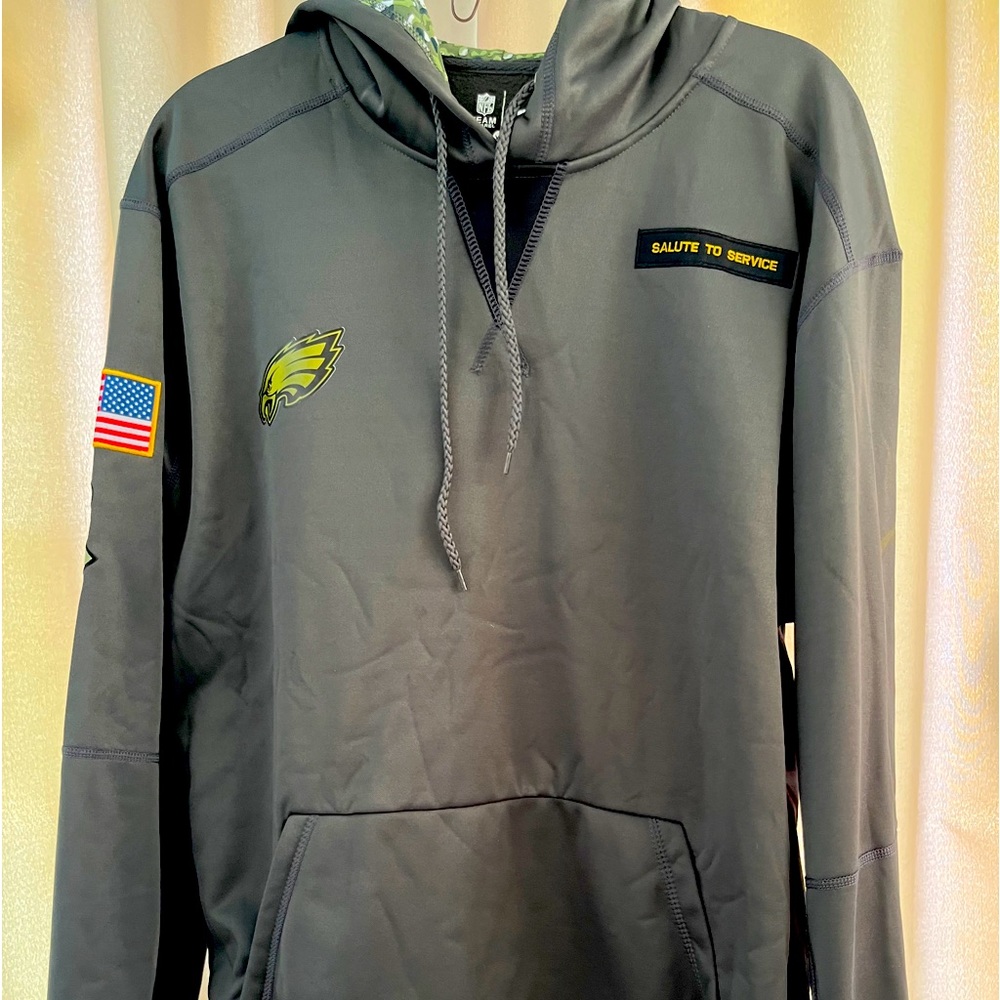 Philadelphia Eagles Salute to service hoodie. Only work once. Size XL
